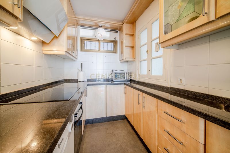 Foto 65a05c00-9e8d-4967-868c-accb865464a7. Apartament amb aparcament piscina a Arroyo de la Miel Benalmádena