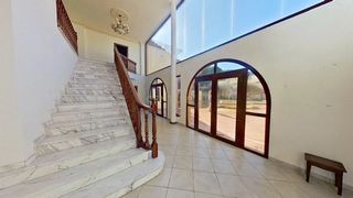 Rent House in Pinos de Alhaurín. Oportunidad! alquiler de magnífico chalet con uso distinto a viv