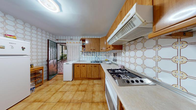 Foto b4f62d51-8554-4acd-8f37-a02a05fd59af. Casa in calle pasión in Mangas Verdes - Las Flores - Parque del Sur Málaga