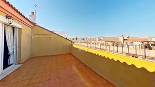 Casa en Calle cabañeros, cártama, spain. Encantadora chalet pareada en esquina con vistas espectaculares