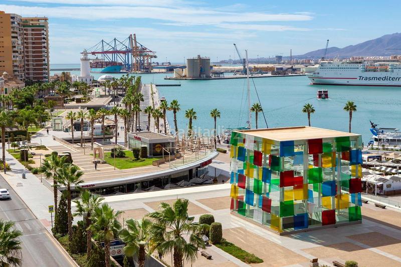 Foto 068343b9-a857-497f-8d8e-d50f7cf10bfb. Alquiler apartamento  de lujo moderno con aparcamiento en garaje junto a larios centro comercial y maría zambrano, alquiler a largo plazo en Málaga