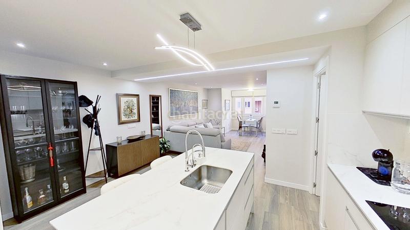 Foto 8cd671d9-d201-4213-ae8a-d27ff1b0a670. Alquiler apartamento  de lujo moderno con aparcamiento en garaje junto a larios centro comercial y maría zambrano, alquiler a largo plazo en Málaga