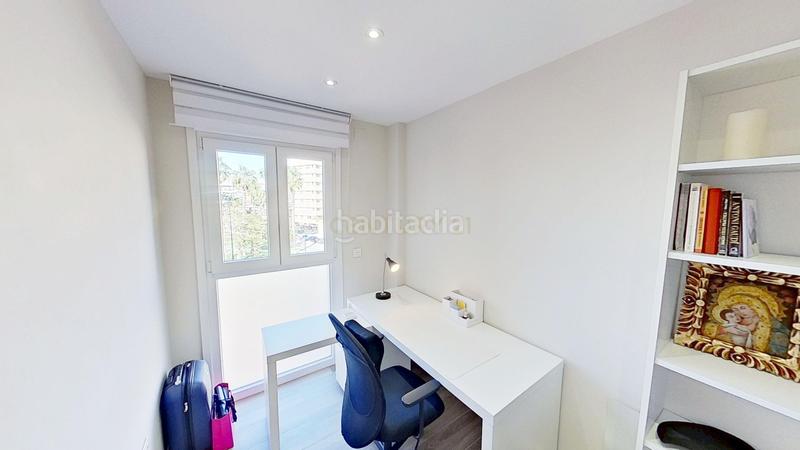 Foto addac7df-da11-43e9-ad90-4e3427f274f1. Alquiler apartamento  de lujo moderno con aparcamiento en garaje junto a larios centro comercial y maría zambrano, alquiler a largo plazo en Málaga