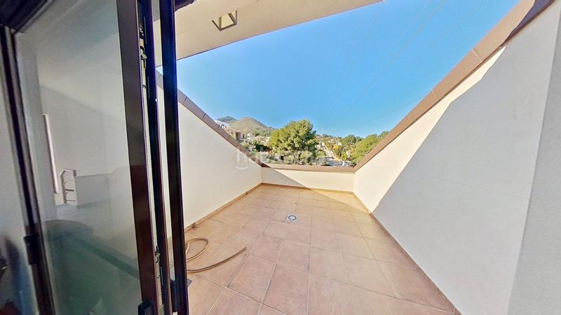 Foto 7a6ae30e-8a35-4aba-8645-31c8fd67dabf. Casa amb aparcament piscina a Pinos de Alhaurín Alhaurín de la Torre