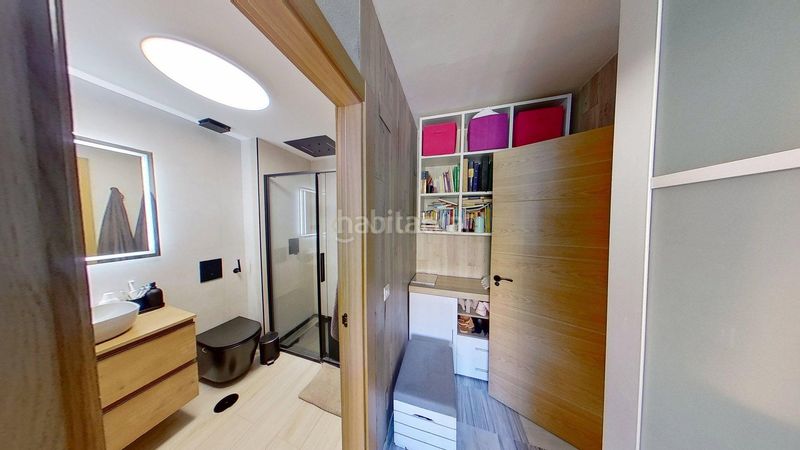 Foto f4fe6eb7-ca4f-4597-973d-dd876f76d412. Pis amb aparcament piscina a Arroyo de la Miel Benalmádena