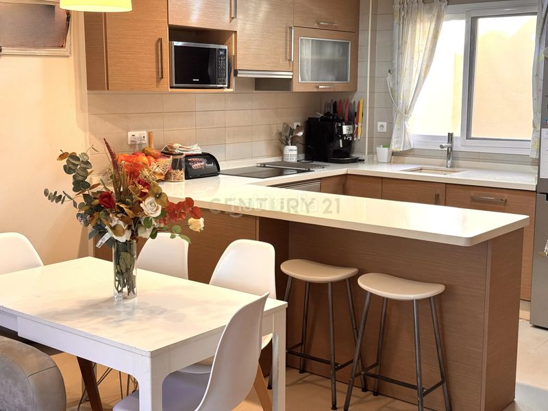 Foto fe7b26fc-9247-4588-b5f0-6e6e350f6c12. Apartament amb aparcament a Centro Alhaurín de la Torre