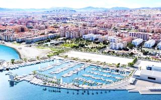 Reihenhaus in Parque Ayala - Jardín de la Abadía - Huelín. Casa de obra nueva en construcción en huelin a 5 minutos del mar