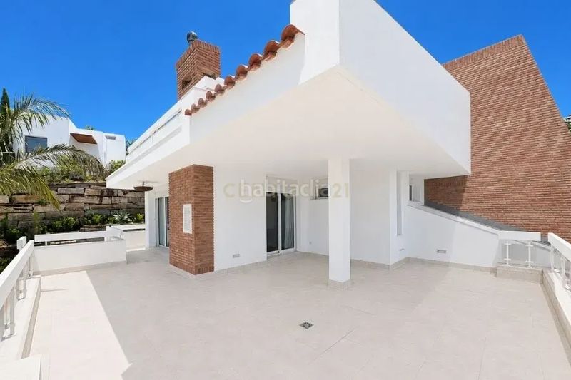 Foto 83a59a82-e234-48b3-8a76-efcae4cb089f. Casa amb aparcament piscina a La Mairena Ojén