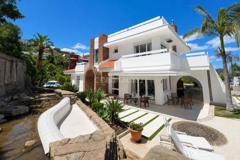 Foto c82fb860-f4c8-43ca-b8dd-900be76082a8. Casa amb aparcament piscina a La Mairena Ojén