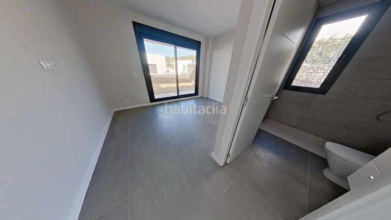 Foto 0f48f742-cdfb-4697-9da8-420756144317. Casa adossada amb aparcament a la cala Mijas Mijas