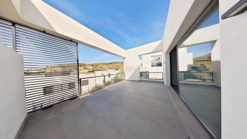 Foto 409814a8-ec3a-4217-a8de-78e85d2c1105. Casa adossada amb aparcament a la cala Mijas Mijas