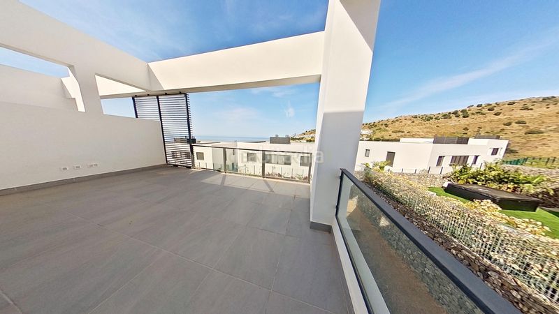 Foto 64539a90-1880-4d01-b77c-659808e76c88. Casa adossada amb aparcament a la cala Mijas Mijas