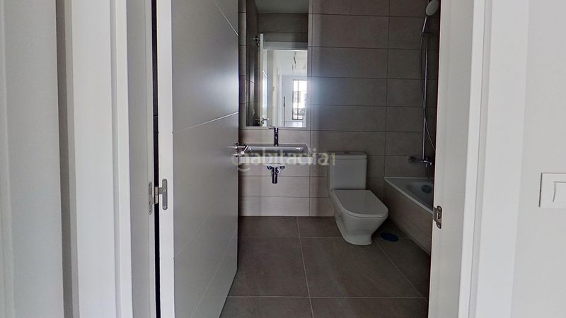 Foto 97e14ac9-ceb3-4b84-ba9b-80bf93096263. Casa adossada amb aparcament a la cala Mijas Mijas