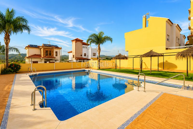 Foto e53b3c90-6aa9-409e-bc59-cbed9cdc129d. Casa adossada amb aparcament piscina a Cártama pueblo Cártama
