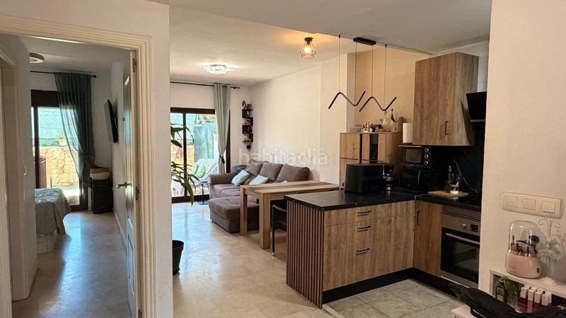 Foto 9b9a0e2e-a830-4475-b08a-6531f3d86c8e. Apartament amb aparcament piscina a la cala Mijas Mijas