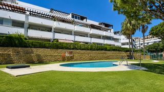 Apartament a La Cala Mijas. Descubre tu oasis privado en la cala de mijas! gran terraza, pis