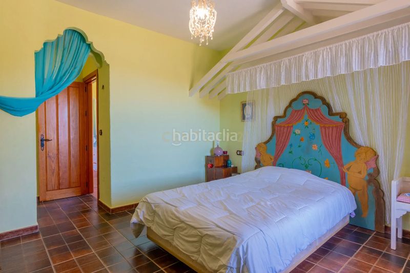 Foto 43fad2ba-8514-4da0-8f95-5424188700bd. Casa amb aparcament a El Pinar- Palacio de Congresos Torremolinos