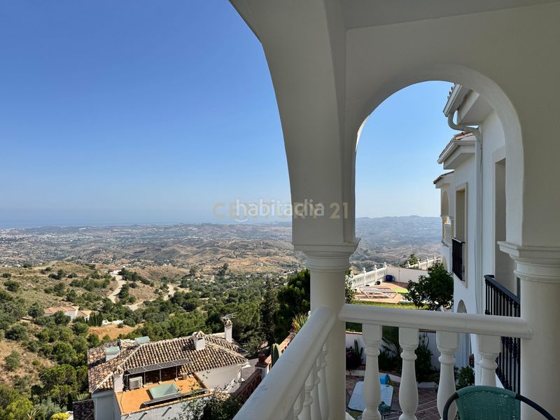 Foto bb91355e-8375-42f4-83f4-3db272689e56. Casa amb aparcament piscina a Valtocado - La Alquería - La Atalaya Mijas