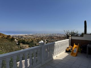 Haus in Mijas pueblo. Mijas pueblo  adosado con espectaculares vistas panorámicas al m