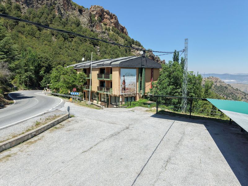 Foto 80609a06-78e8-48c8-b28e-edeaaf9f3d31. Edifici amb piscina a Zona media Sierra Nevada