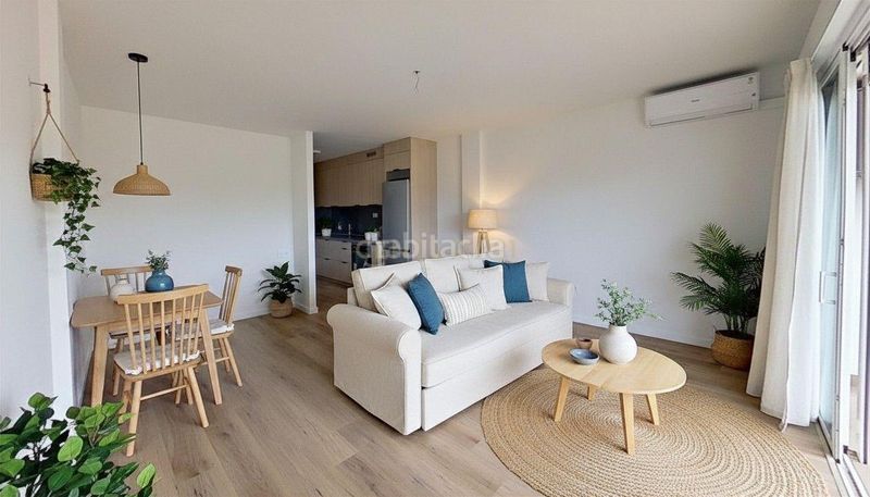 Foto e31275bb-a78e-4ed4-a0e4-e8bd9963750f. Estudi a Marbesa Marbella