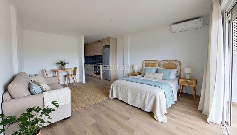 Foto e4c7a099-7090-45a8-929d-127e51e98dde. Estudi a Marbesa Marbella