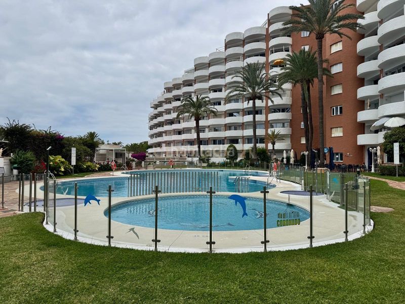 Foto 1b998d35-a8ab-4889-89ba-44e2f6d635c2. Estudi amb piscina a Marbesa Marbella