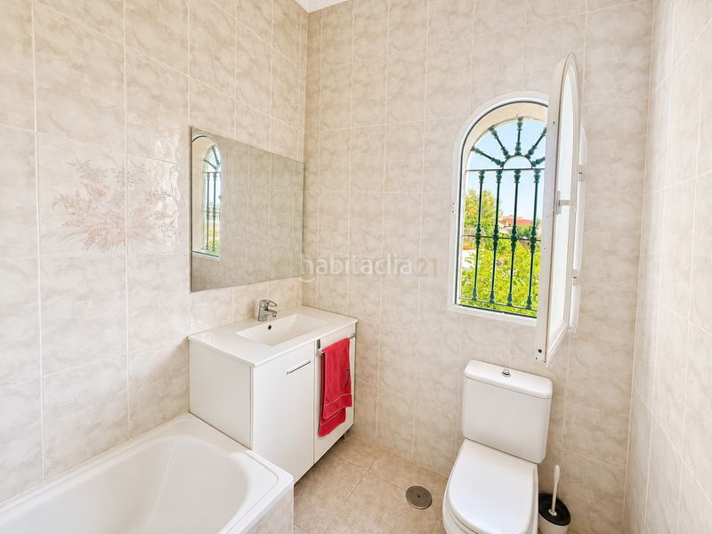 Foto e4ee9f66-31d9-49a0-b4ee-9d4f0dacd638. Casa amb piscina a Puertosol Málaga