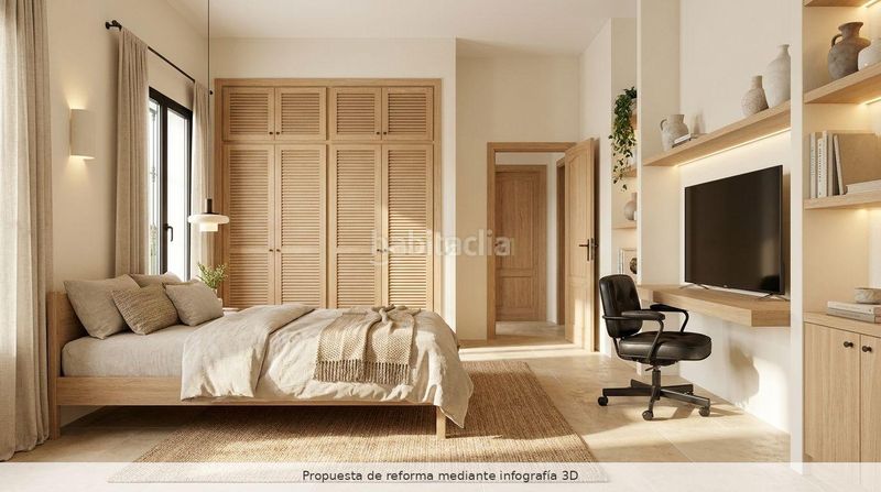 Foto ee10b0f2-1a7e-46c0-80ea-a153335b09d0. Casa amb piscina a Puertosol Málaga