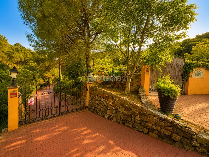 Foto 4ace5928-cc5c-40b4-9ae5-3a8a5d3f39db. Casa amb piscina a Ojén pueblo Ojén