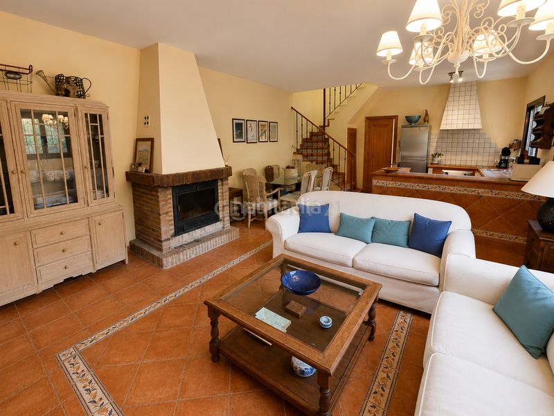 Foto f4a8496b-bfe1-4c75-bcae-a9c2596cf9ab. Casa amb piscina a Ojén pueblo Ojén