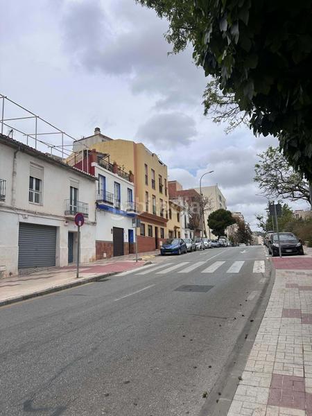 Foto 719466c2-cbb2-4522-8aca-71ebc34ea745. Terreno residencial en calle calzada de la trinidad en Málaga