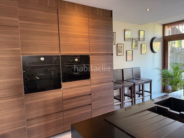 Foto 58111b6b-10d4-4d18-bb0d-b4b311652815. Casa aparellada amb aparcament piscina a Calahonda Mijas