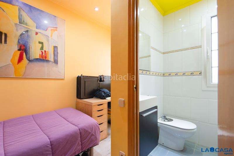 Foto 58d5d82e-7365-4ced-91d8-d8929fa6d206. Piso  carrer de margarit, en El Poble Sec - Parc de Montjuïc Barcelona