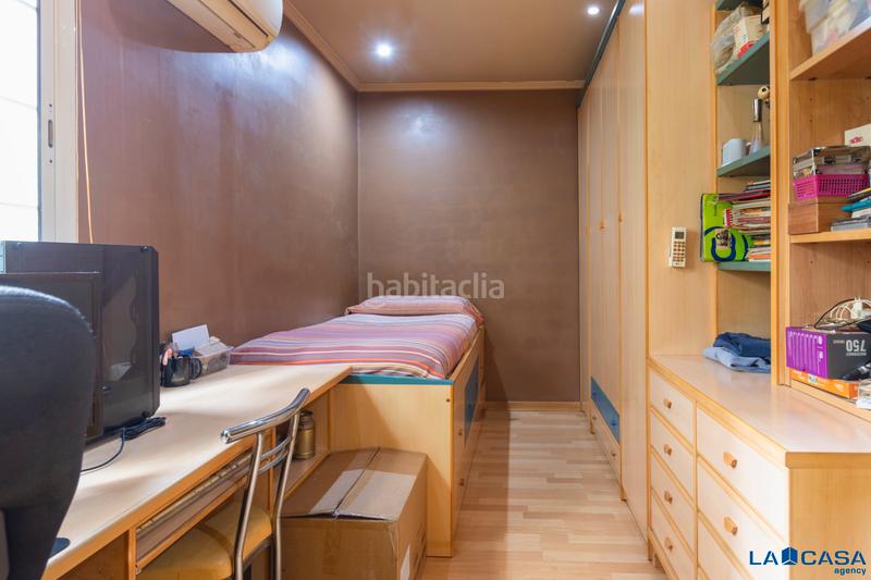 Foto 7585798d-eed1-4ae4-8b6b-369371c40877. Piso  carrer de margarit, en El Poble Sec - Parc de Montjuïc Barcelona