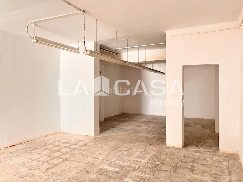 Foto 4b39fad4-485f-4606-844a-a0f61b620dc5. Local comercial  carrer de pau piferrer, en Badalona