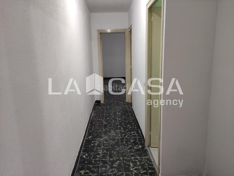 Foto eea91756-8321-4ff3-bff2-84c050efc912. Piso  rambla del fondo, en Centre Santa Coloma de Gramenet