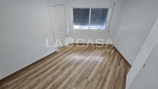 Appartement  Plaça de la trinitat. Piso plaça de la trinitat, barcelona