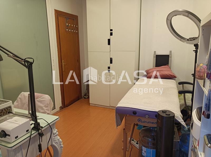 Foto 7f38cd38-3d38-45cc-a05c-83277242f1d5. Local comercial  carrer de francesc moragas, barcelona en Santa Coloma de Gramenet