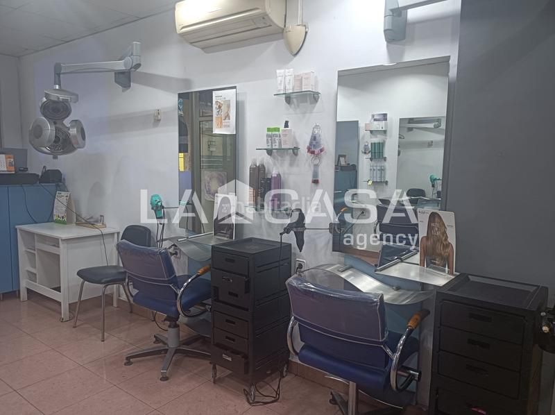 Foto 9c5eff05-48b3-442b-b886-29144273a9a2. Local comercial  carrer de francesc moragas, barcelona en Santa Coloma de Gramenet