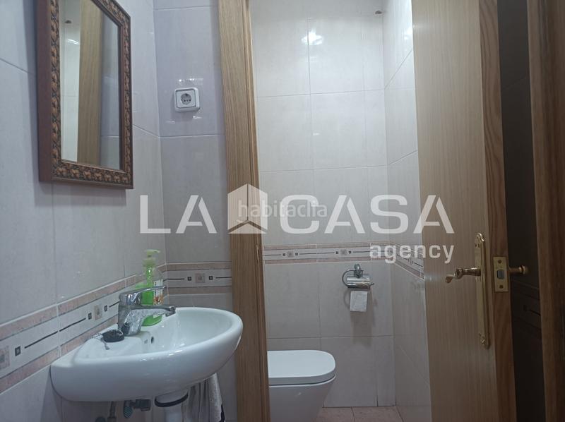 Foto b7e87e02-8e06-4a5c-b8c4-de76720c6595. Local comercial  carrer de francesc moragas, barcelona en Santa Coloma de Gramenet