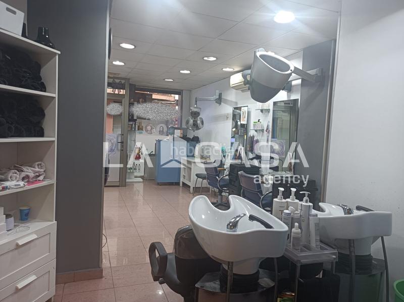 Foto b9417cc6-fdca-4f72-9984-15d604d36546. Local comercial  carrer de francesc moragas, barcelona en Santa Coloma de Gramenet