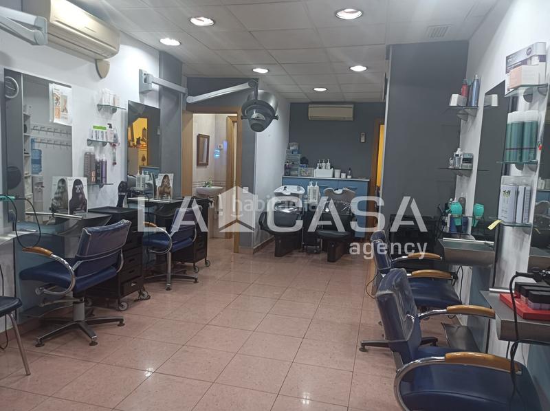 Foto ce90f5f2-8809-4fe4-99b0-9b72a8d2efc1. Local comercial  carrer de francesc moragas, barcelona en Santa Coloma de Gramenet