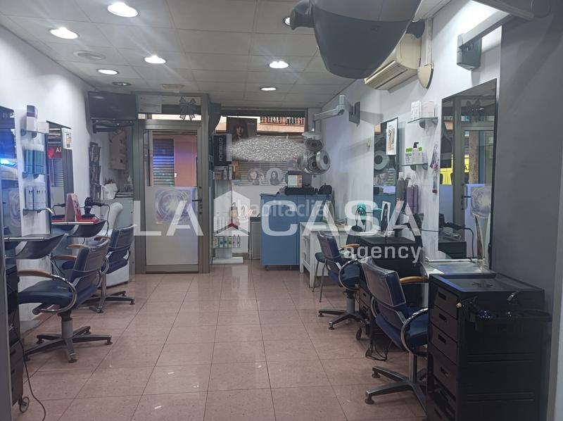 Foto d20bc568-2919-4111-9edf-6c5689c908f6. Local comercial  carrer de francesc moragas, barcelona en Santa Coloma de Gramenet