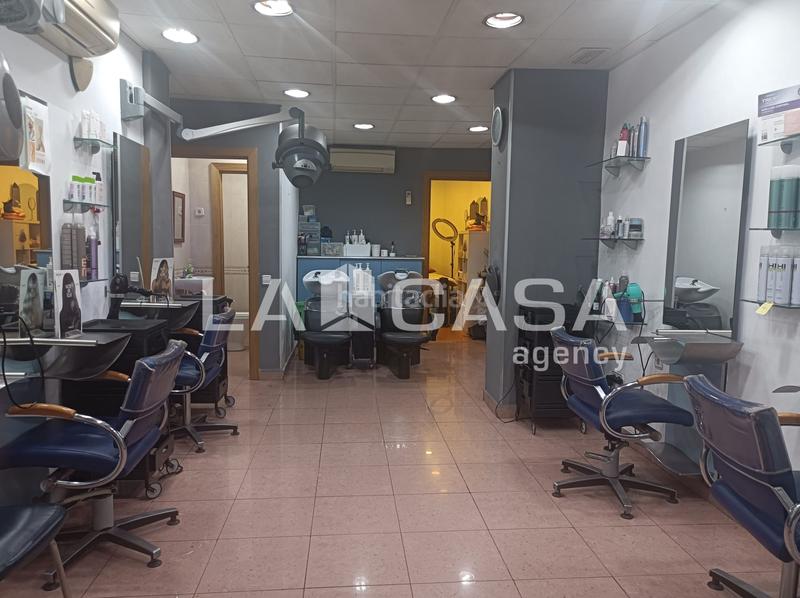 Foto fa44aee1-4d66-4b1f-aa6e-8e34b659b4b1. Local comercial  carrer de francesc moragas, barcelona en Santa Coloma de Gramenet