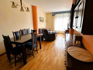 Appartement  Calle enric prat de la riba d'. Piso calle enric prat de la riba d, lhospitalet de llobregat