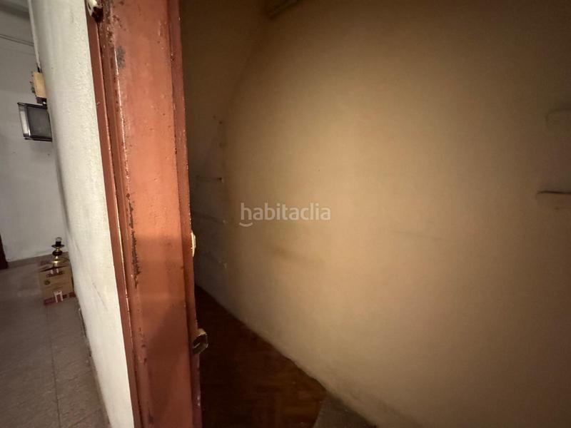 Foto 6d5b9daf-b355-4fc1-8896-e80d7284e53a. Planta baixa amb calefacció a Sants Barcelona