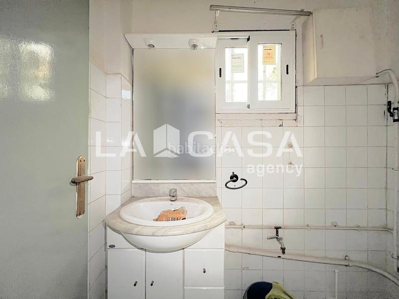 Foto b5464ed1-47d0-4368-9576-f0c1f3cfa290. Local comercial a Gorg Badalona