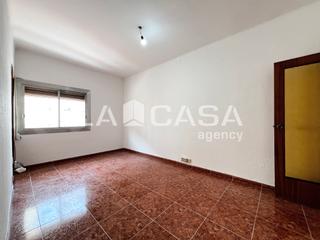 Flat in Sant Andreu de Palomar. Piso carrer de bartrina, barcelona