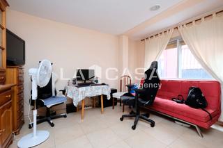 Flat  Carrer del pou. Piso carrer del pou, barcelona